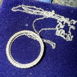 10k White Gold and Diamond Circle Pendant